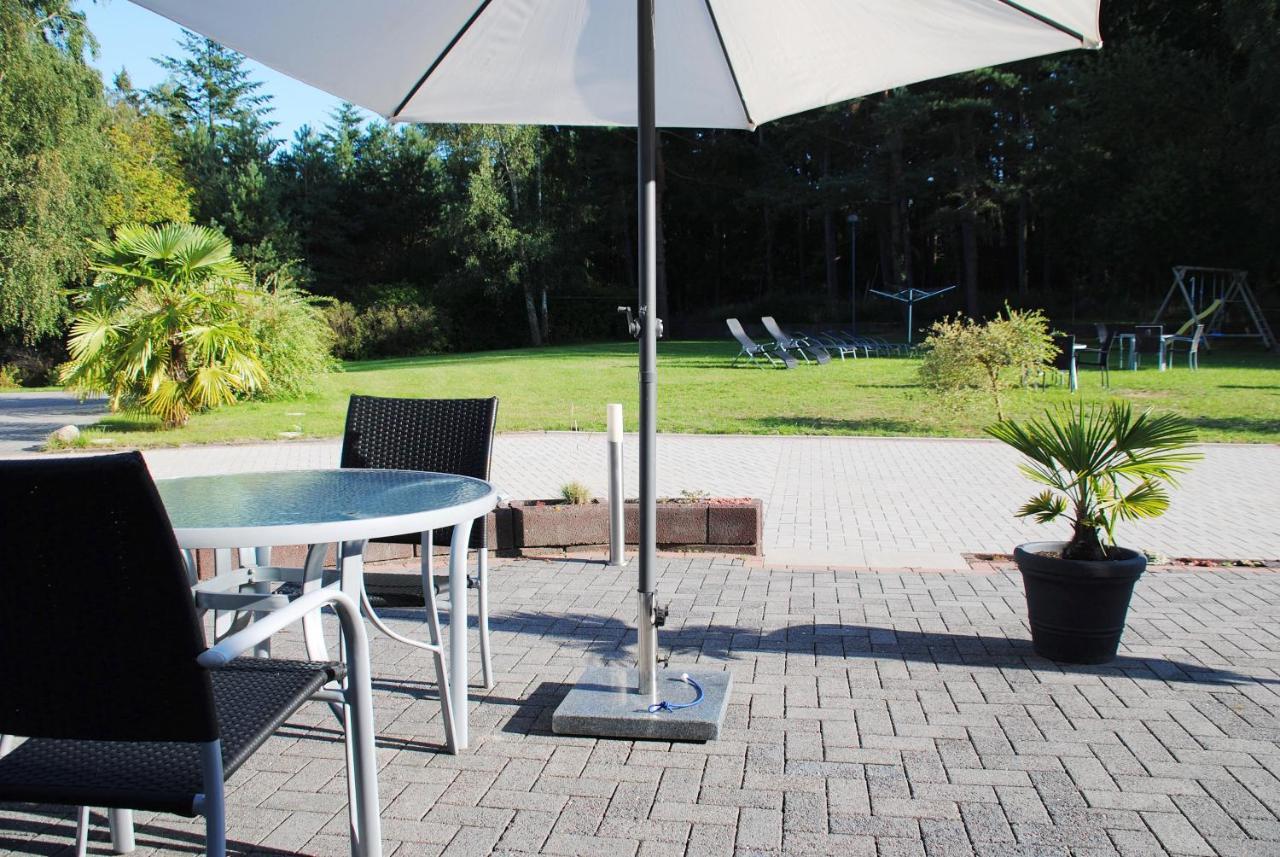 Appartementanlage-Ferienwohnungen Weisse Moewe Sassnitz Exteriör bild