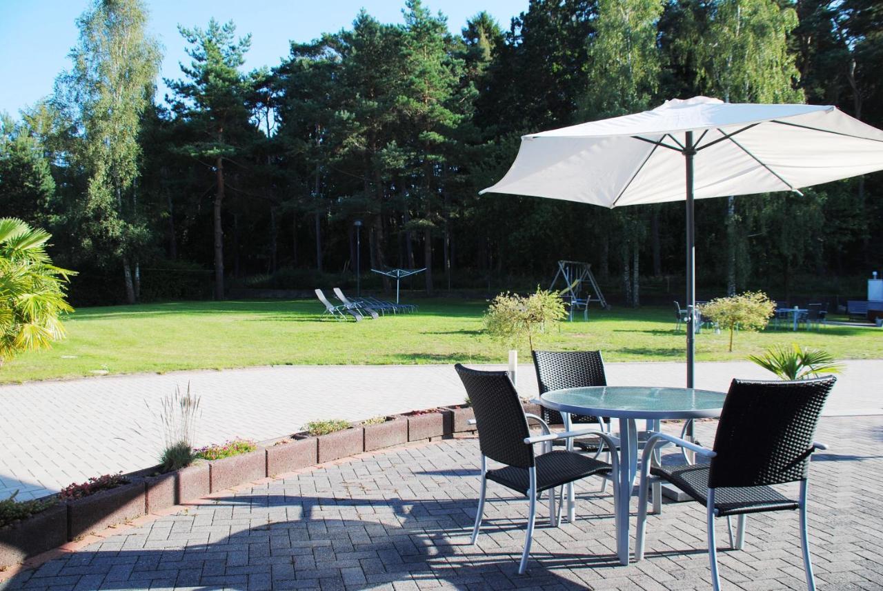 Appartementanlage-Ferienwohnungen Weisse Moewe Sassnitz Exteriör bild