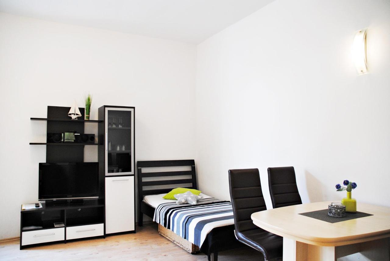 Appartementanlage-Ferienwohnungen Weisse Moewe Sassnitz Exteriör bild