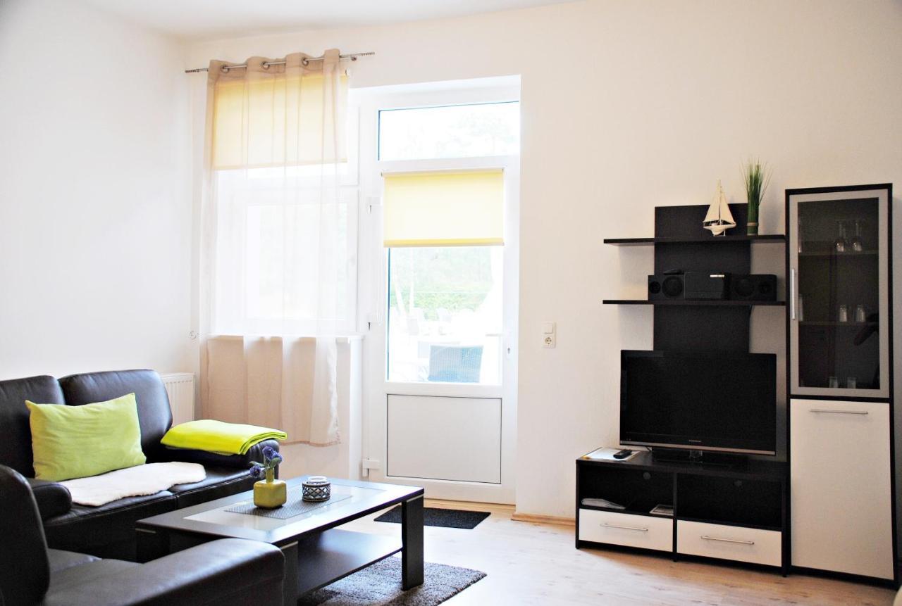 Appartementanlage-Ferienwohnungen Weisse Moewe Sassnitz Exteriör bild