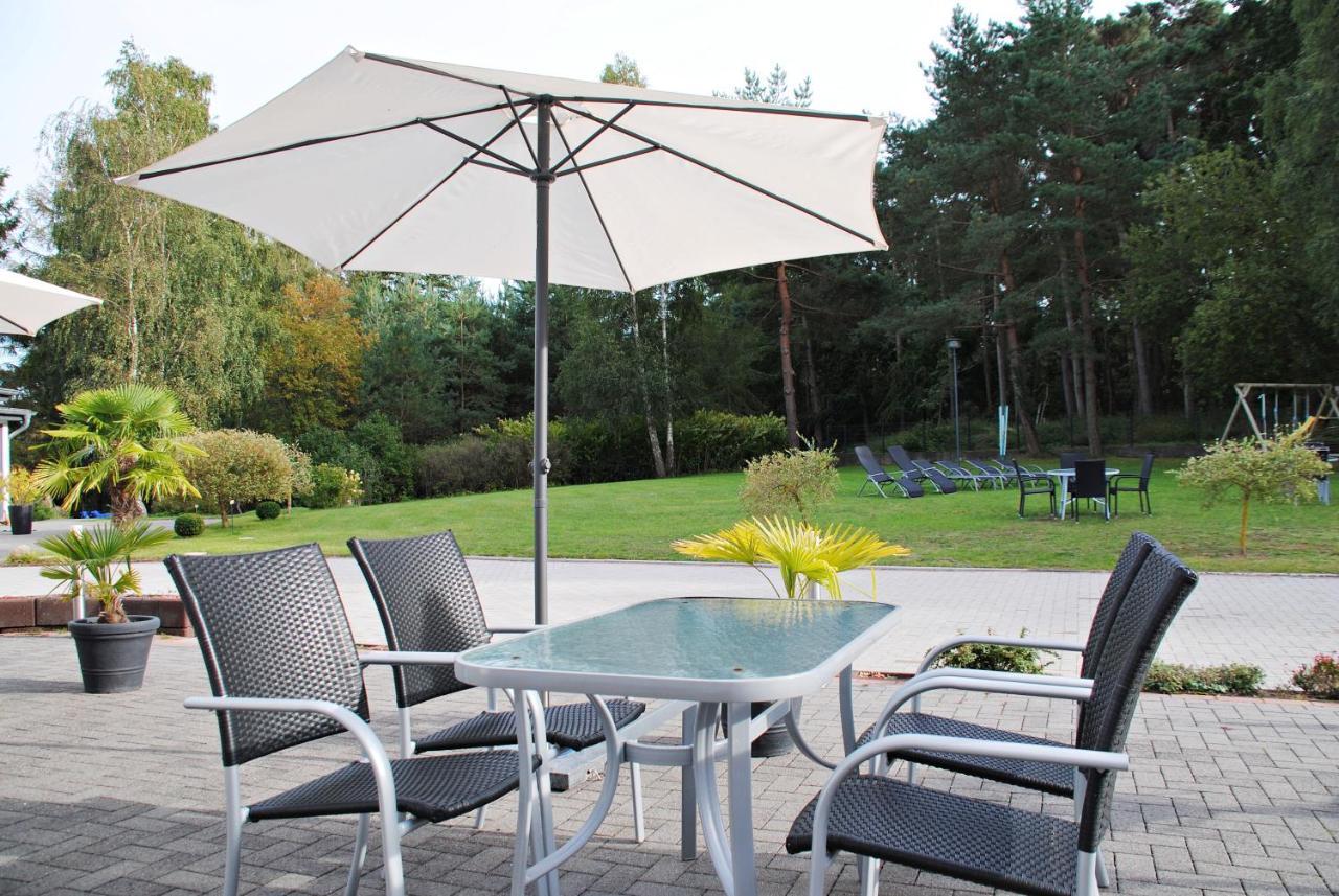 Appartementanlage-Ferienwohnungen Weisse Moewe Sassnitz Exteriör bild